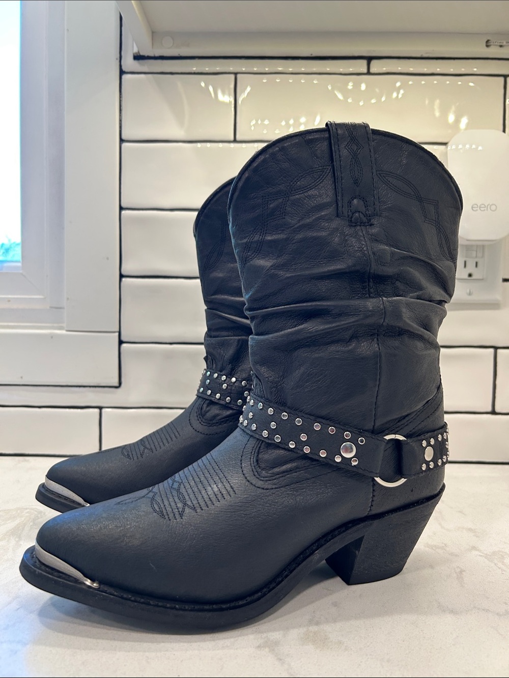 Shyanne Women's Tammye Slouch Harness Western Boho Boot - Round Toe Size 9 Black - Picture 14 of 15